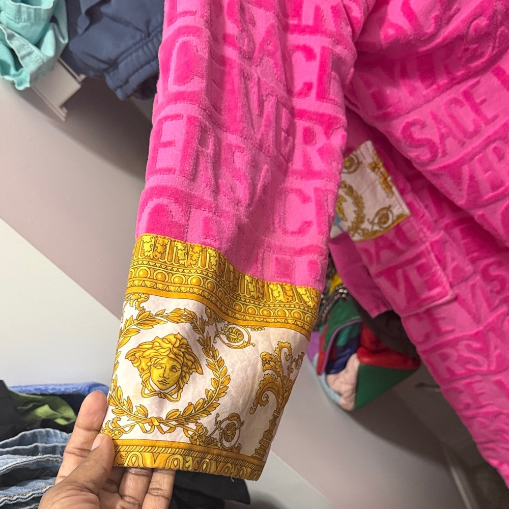 Versace Fuchsia and Gold Patterned Robe - Picture 6 of 6